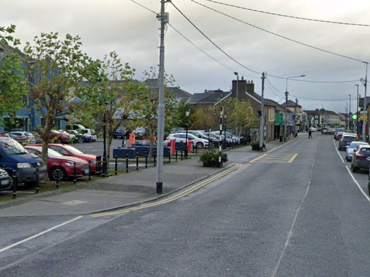 Gardaí hunt men who discharged pepper spray while robbing Longford ...