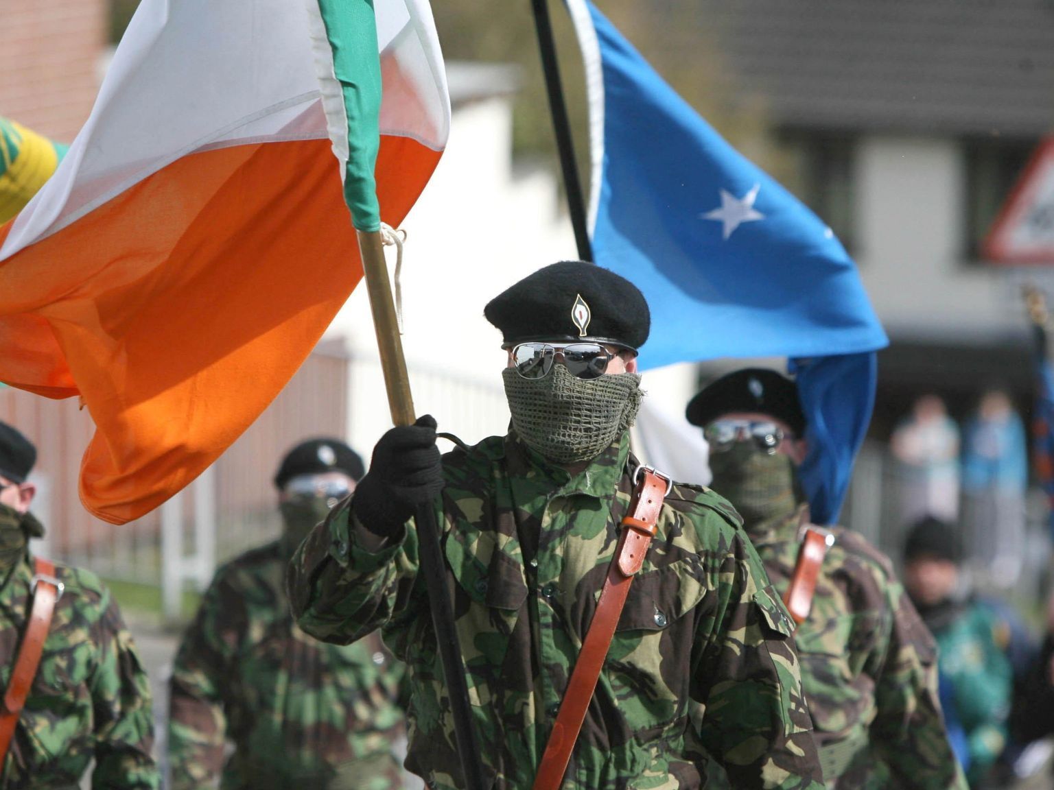 Ira перевод. Ира ирландская Республиканская армия. Ирландские сепаратисты Ира. Ира ирландская Революционная армия. I.R.A ирландская Республиканская армия.