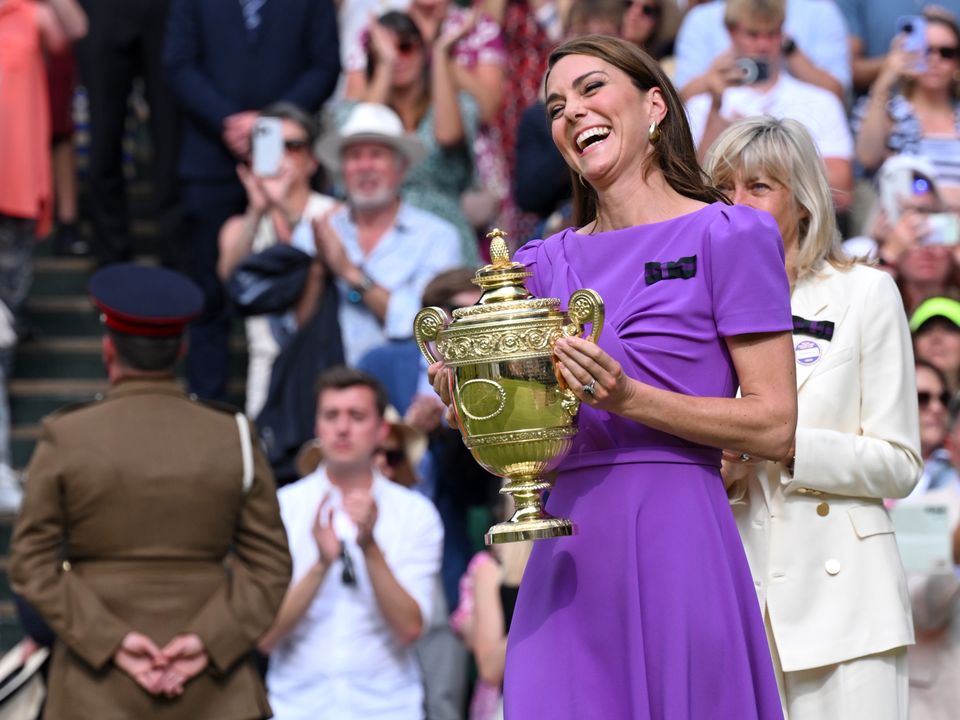 Kate Middleton presents Wimbledon trophy to winner Carlos Alcaraz -  SundayWorld.com