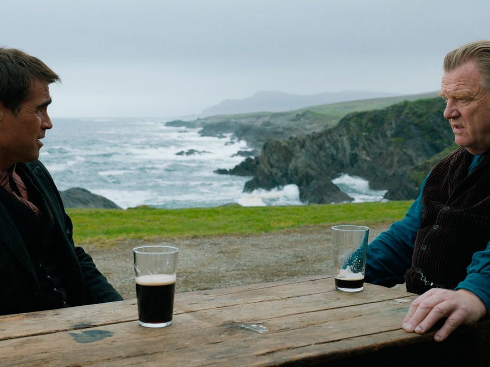  Colin Farrell as Padraic Suilleabhain and Brendan Gleeson as Colm Doherty