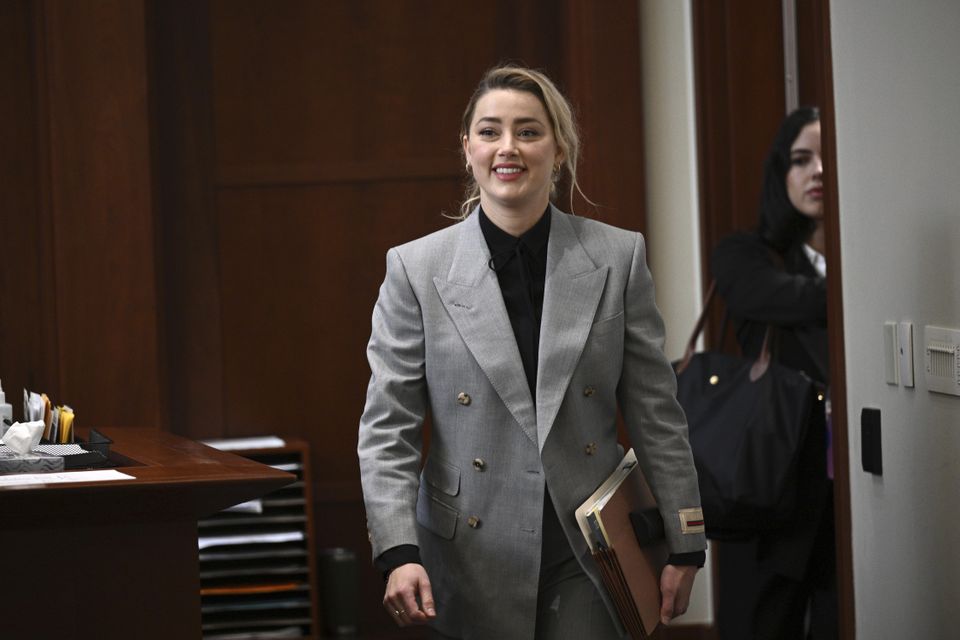 Amber Heard walks into the courtroom (Brendan Smialowski, Pool via AP)