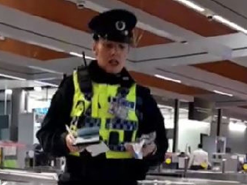 The man filmed his encounter with airport police. TikTok: ShearingShedVlogs.