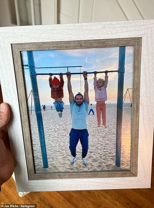 Joe Wicks The Body Coach sparks controversy after sharing pic of baby hanging from pull up bar SundayWorld