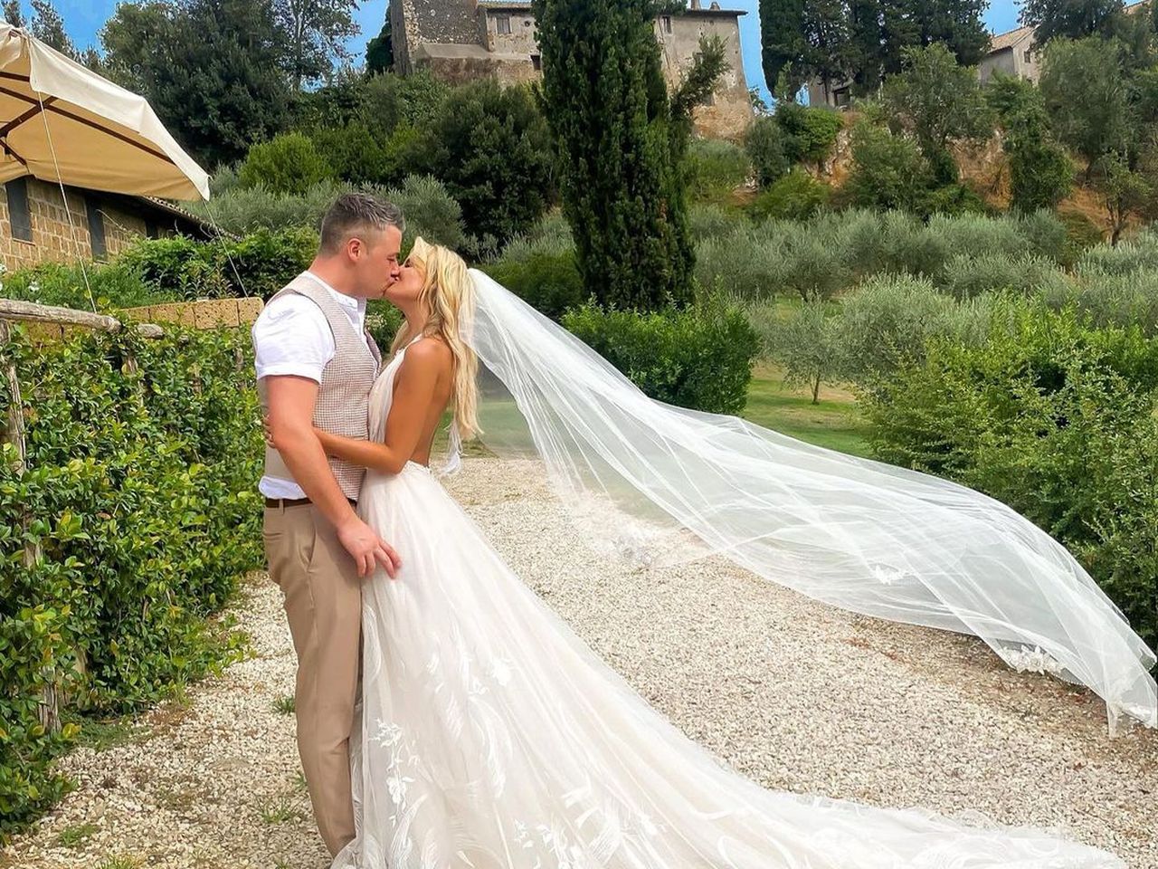 Model Kerri Nicole Blanc gets married in stunning Italian ceremony