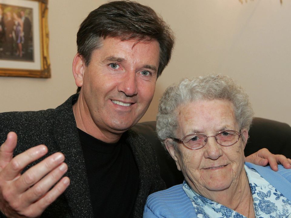 Daniel O'Donnell reveals tune he sang for Cork fan's funeral was the one he  sang at mum Julia's burial - SundayWorld.com