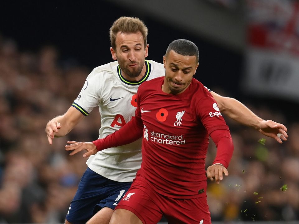 LONDON, ENGLAND - NOVEMBER 06: Harry Kane of Tottenham Hotspur challenges Thiago Alcantara of Liverpool during the Premier League match between Tottenham Hotspur and Liverpool FC at Tottenham Hotspur Stadium on November 06, 2022 in London, England. (Photo by Mike Hewitt/Getty Images)