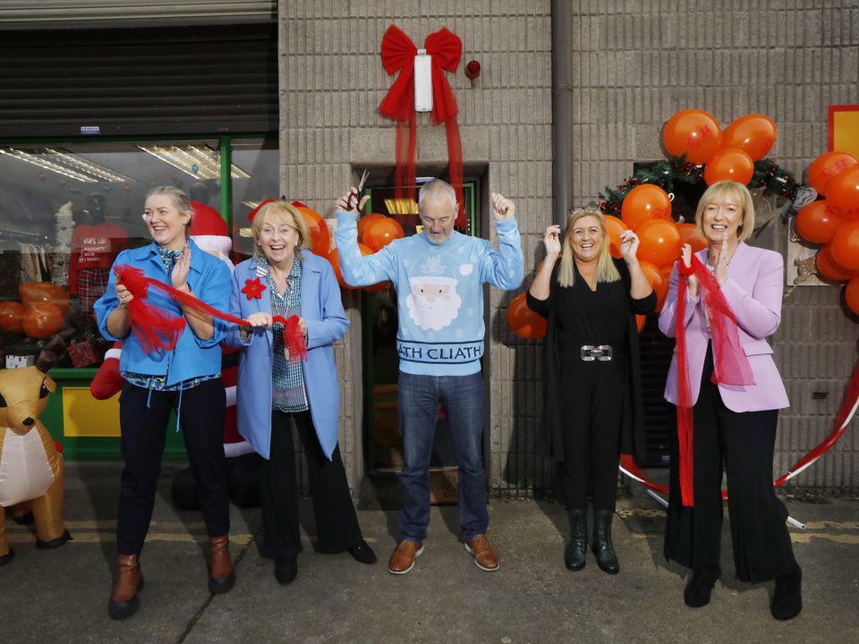 Dublin GAA All Star and Jack & Jill Dad, John O’Leary  and Jack and Jill staff who are asking Dubliners to shop local and support 92 Dublin based Jack and Jill families currently under of the care of the charity across Dublin. Photo: Leon Farrell/Photocall Ireland