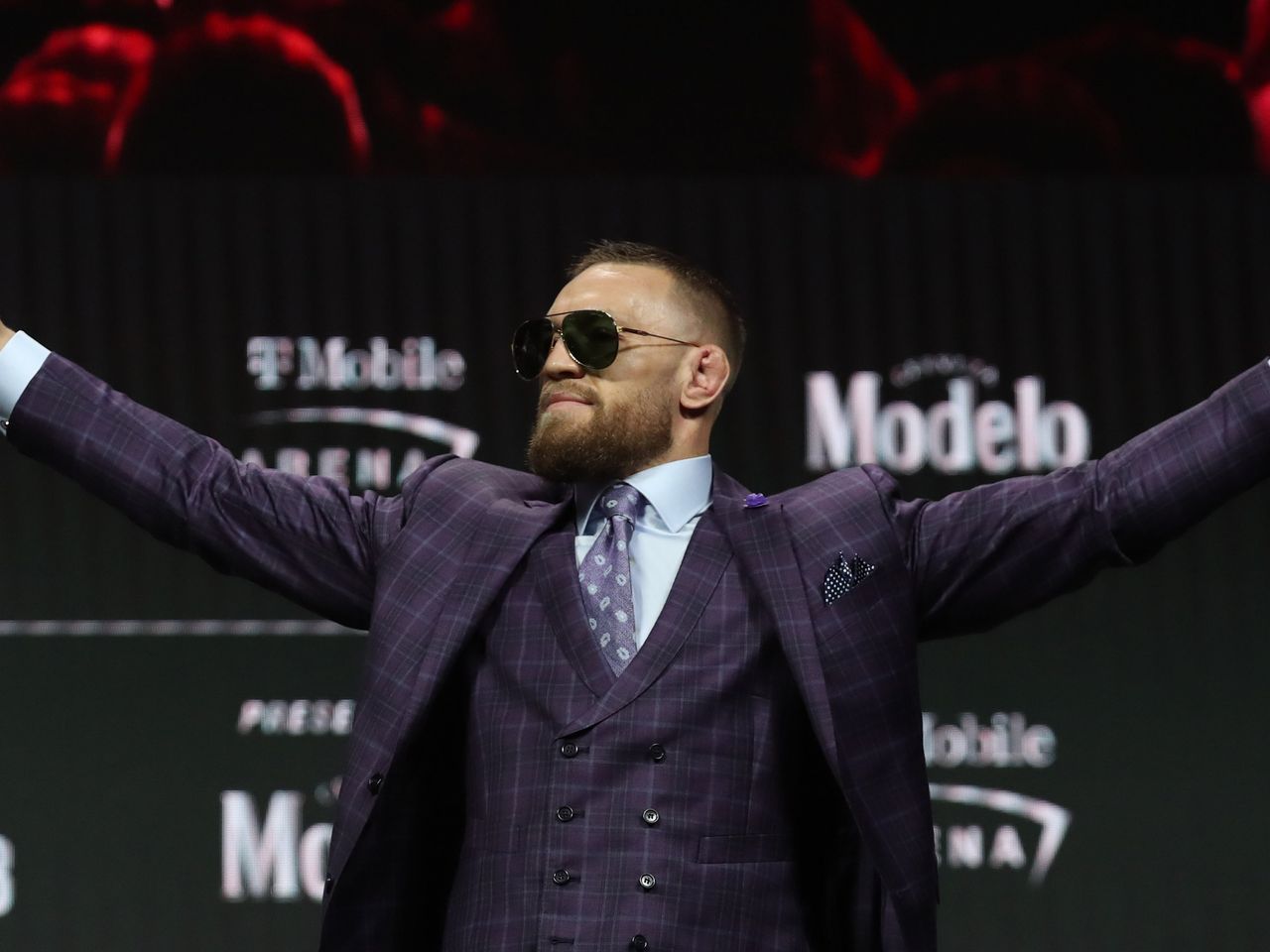 Floyd Mayweather and Conor McGregor run out of insults as press