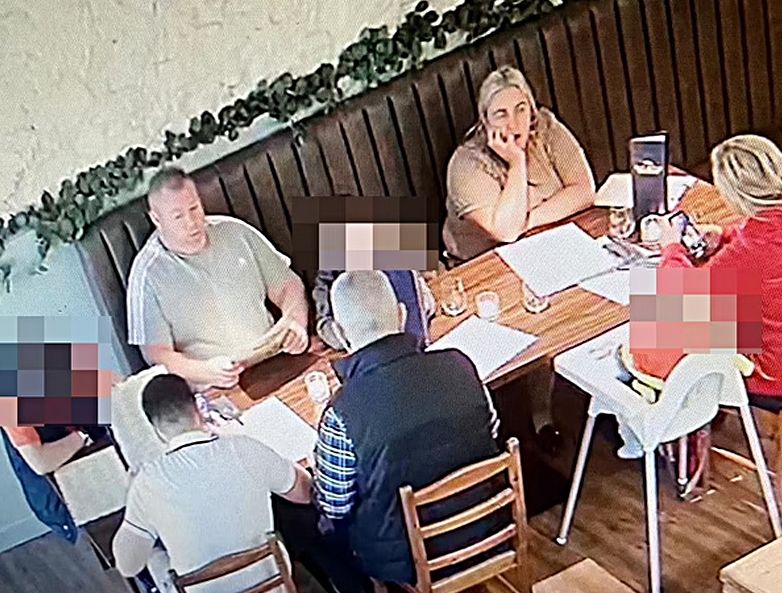 安和伯纳德·麦克唐纳去年因诈骗威尔士餐馆 1,000 多欧元而被捕