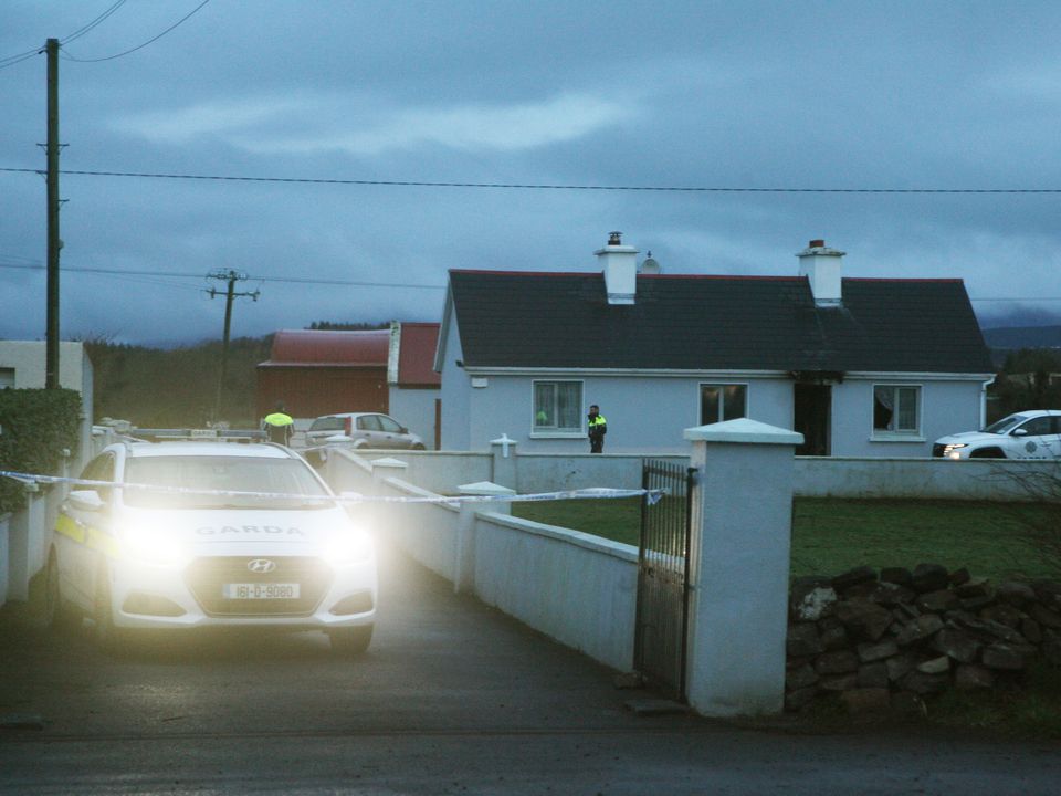 The scene at a house where a man was shot dead at Pheasanthill, Castlebar, Co Mayo. Photo: Padraig O'Reilly