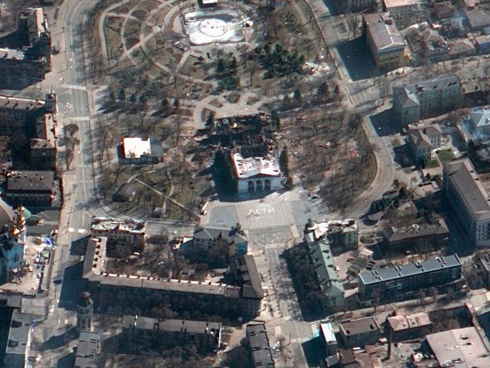 Satellite image shows the aftermath of the airstrike on the Mariupol Drama Theatre and the area around it. Photo: Maxar Technologies/AP