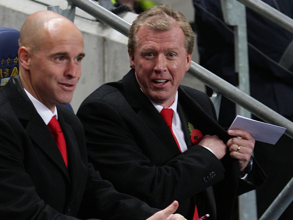 Erik ten Hag (left) worked alongside former England manager and ex-Manchester United assistant Steve McClaren at Dutch club FC Twente (Martin Rickett/PA)