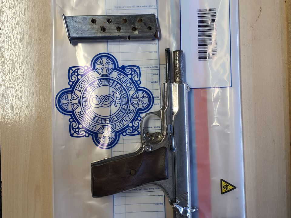 Gun seized in Crumlin. Photo: An Garda Siochana