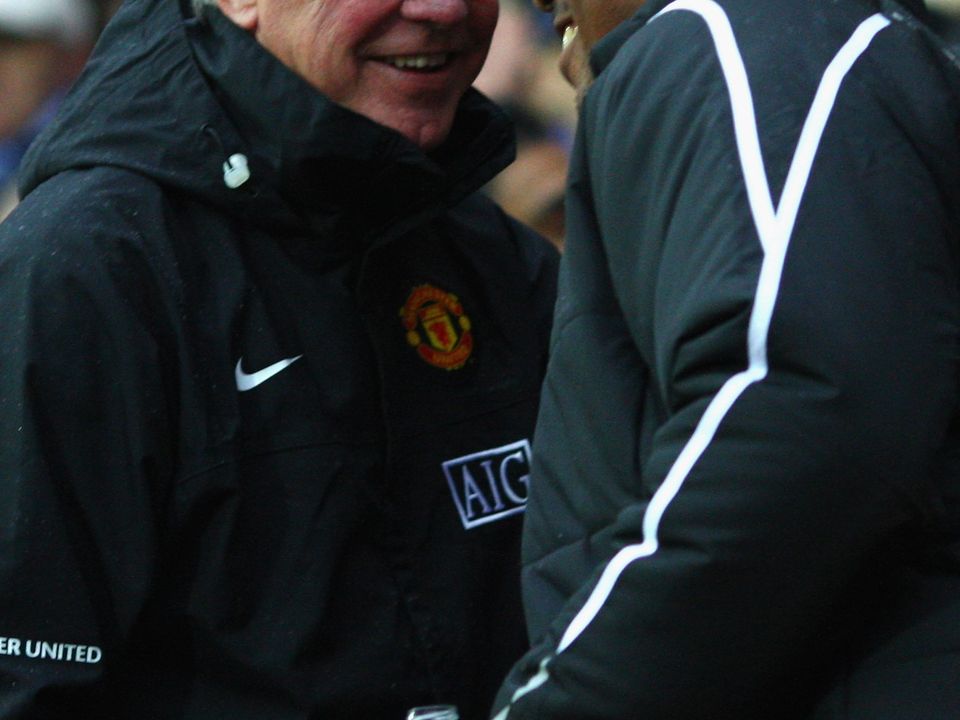 Manchester United manager Alex Ferguson shakes hands with Blackburn Rovers manager Paul Ince, right, prior to a Premier League match in 2008. Photo by Laurence Griffiths/Getty Images