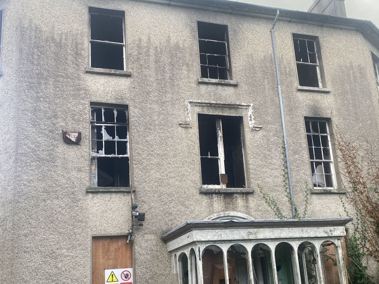 See Inside Historic Georgian House In Wexford Town Abandoned To ...