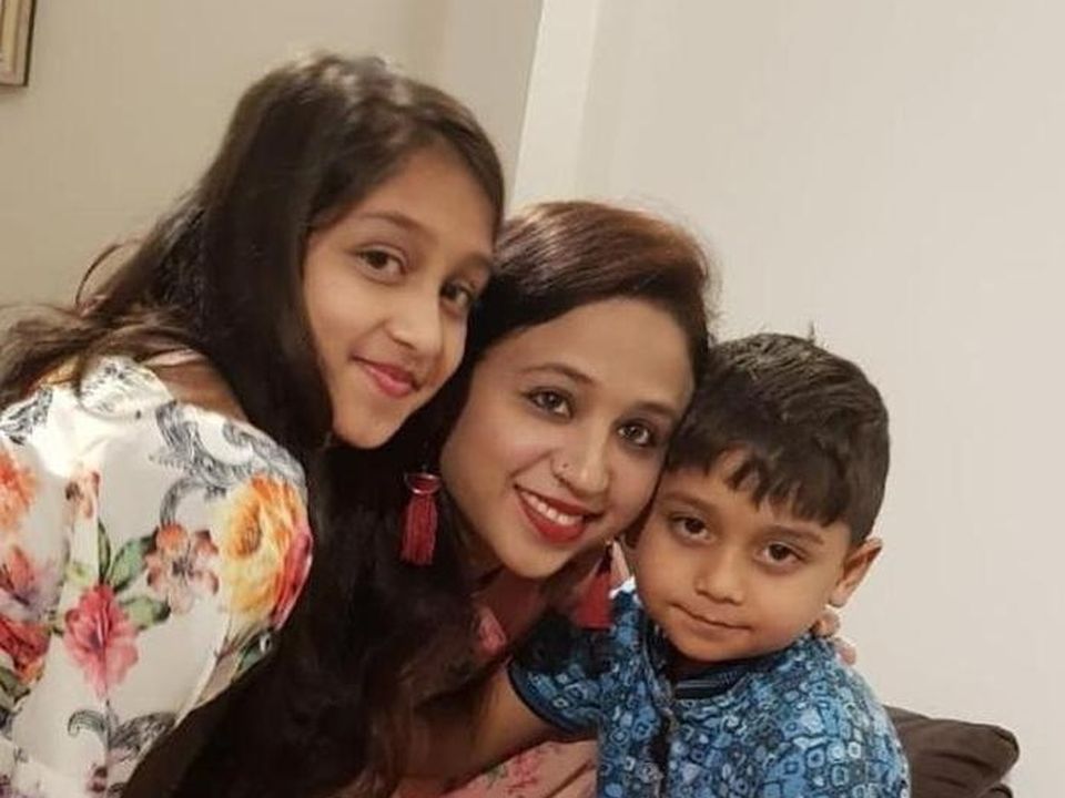Seema Banu with her daughter Asfira Riza (11) and son Faizan Syed (6)
