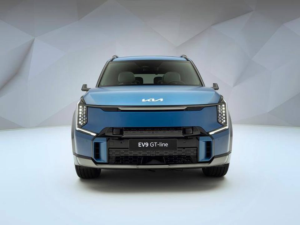 The front end of the new Kia EV9