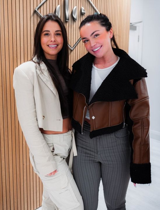 Influencers Ellie Kelly and Zoe Whelan at the launch of the new Dublin clinic