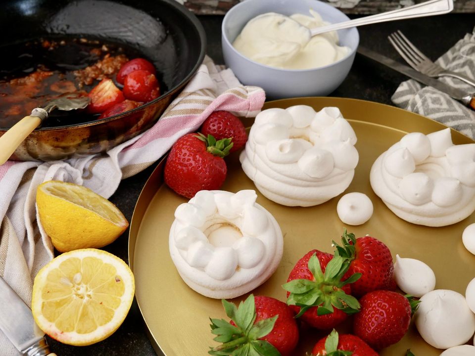 Caramelised Strawberry Meringue Nests