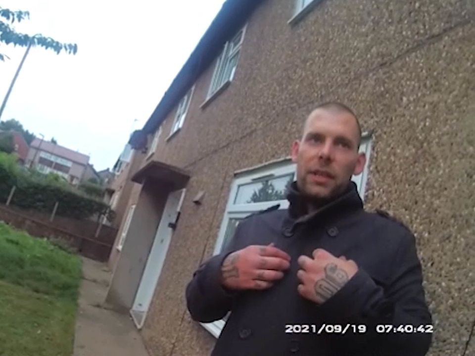 Bodyworn footage issued by Derbyshire Constabulary of police arresting Damien Bendall.