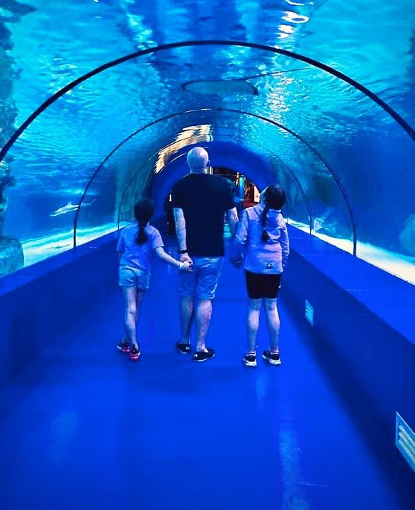 Daragh with Chloe and Mia at Antalya Aquarium
