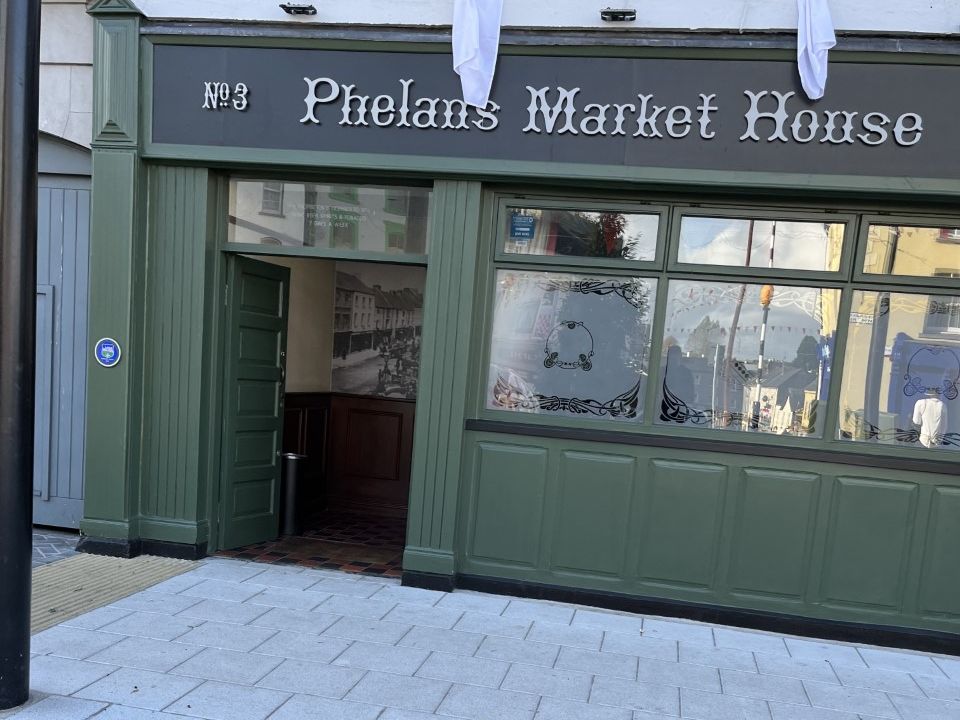 Phelans' pub in Roscrea is a four-star boozer