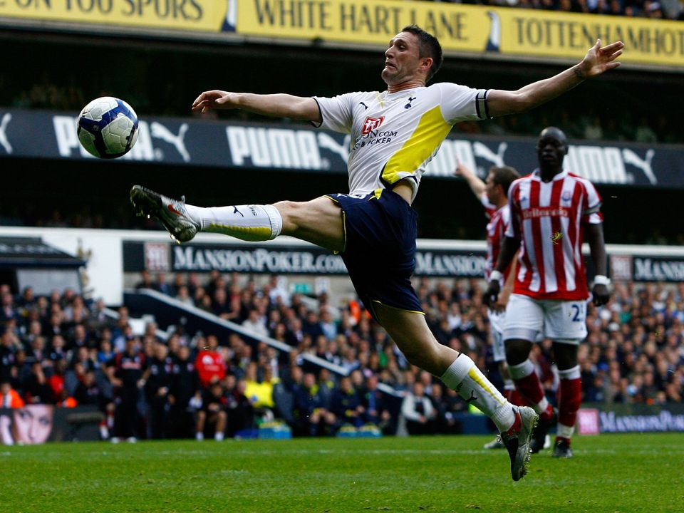 LONDON, ENGLAND - OCTOBER 24:  Robbie Keane of Tottenham Hotspur attempts a shot a goal during the Barclays Premier League match between Tottenham Hotspur and Stoke City at White Hart Lane on October 24, 2009 in London, England.  (Photo by Clive Rose/Getty Images)