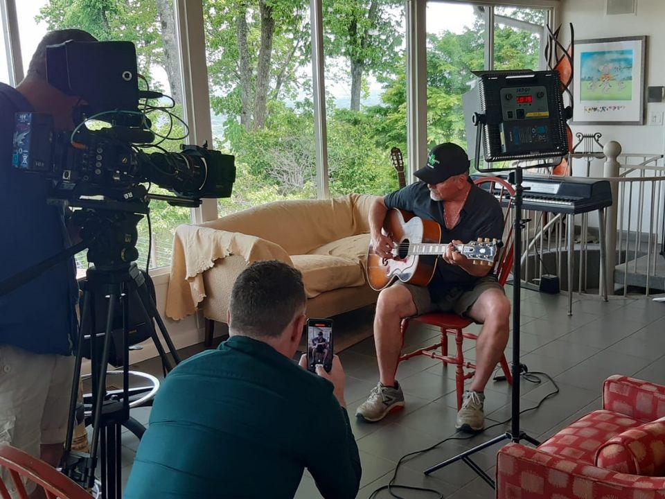 Behind the scenes with Kent Blazy