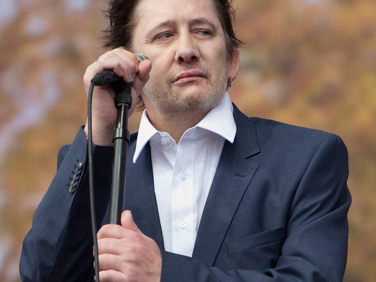 Shane MacGowan: Nenagh schools to close early for The Pogues singer's ...