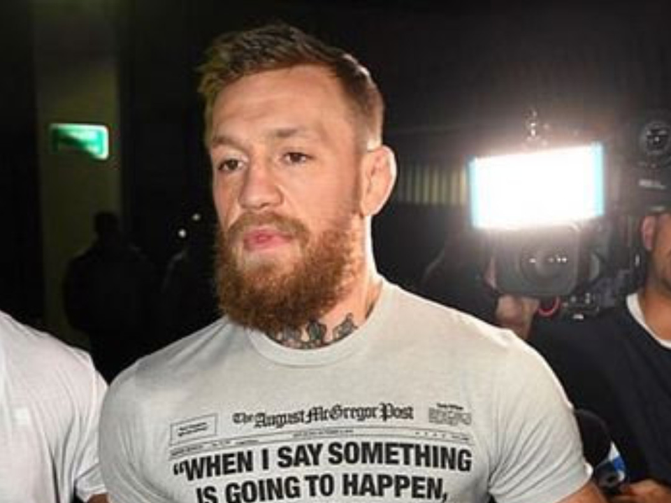 Conor McGregor kits out in classic Man Utd jersey in Miami gym as the UFC  ace continues his recovery from a broken leg