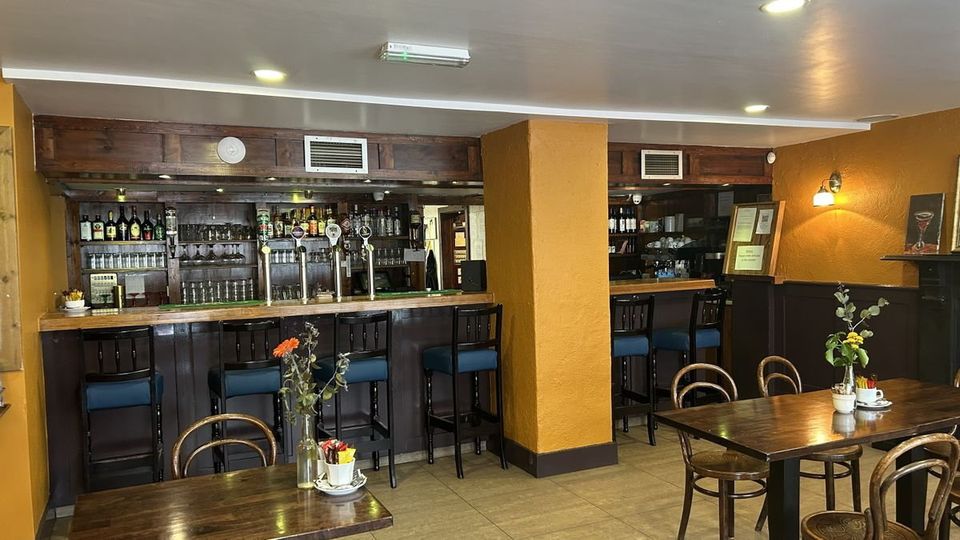 The Wallis Arms is currently accommodating Ukrainian refugees. Image: Daft.ie