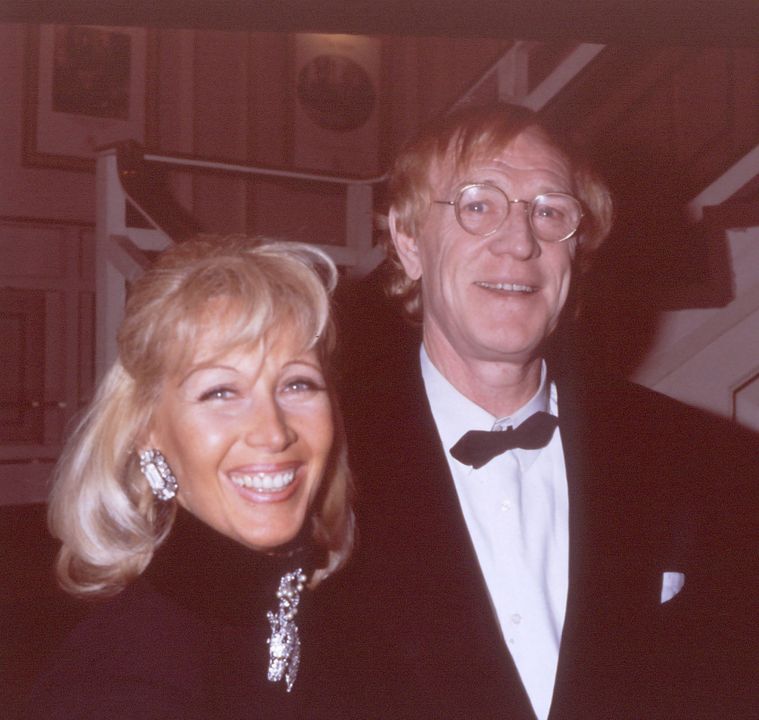 Richard Harris
Actor
With his 1st wife Elizabeth Rees-Williams

Picture: Universal Pictorial Press
London

Date: 1988

