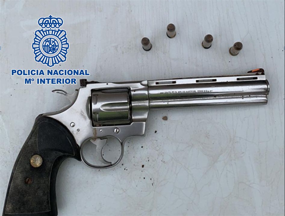 The gun recovered by Spanish police