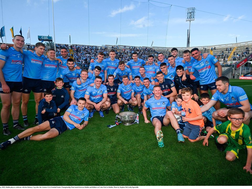 Dublin players celebrate with the Delaney Cup after the Leinster GAA Football Senior Championship final. Photo by Stephen McCarthy/Sportsfile