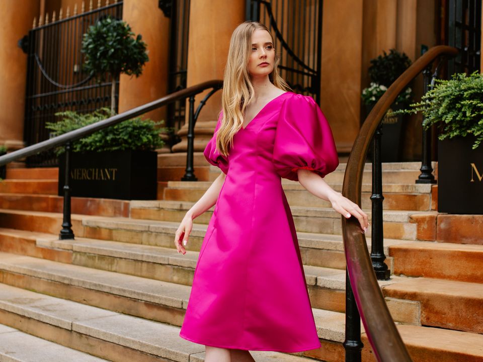 Amalfi dress in pink satin, €280