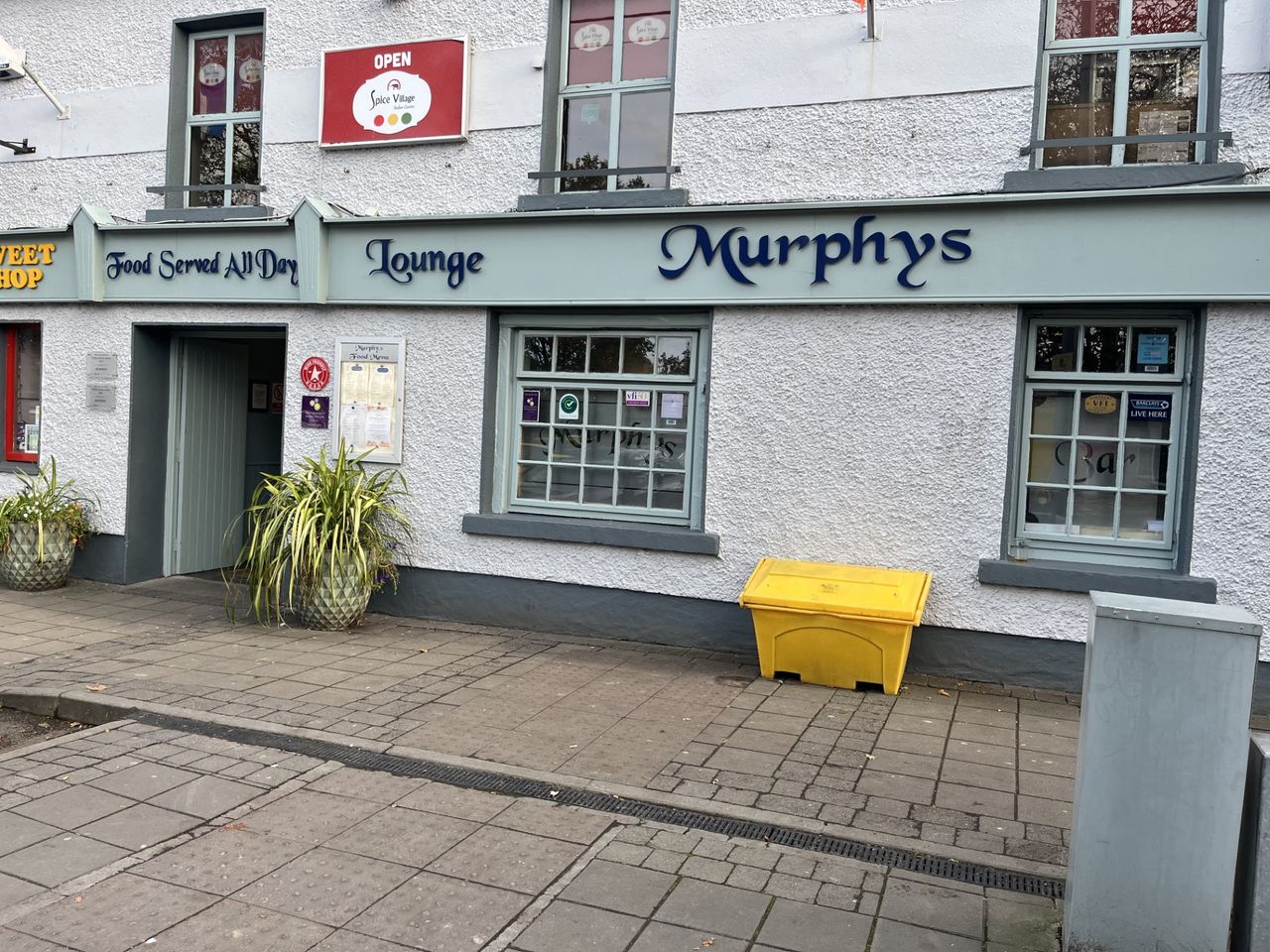 Best pubs in Wicklow: Few bars left open in Blessington but Murphy’s ...