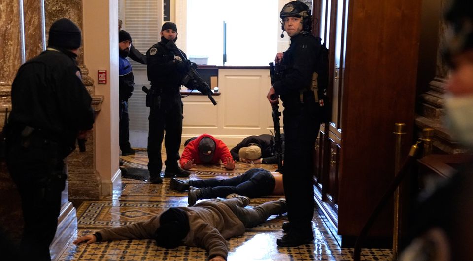Police arrest some of those who stormed Capitol building