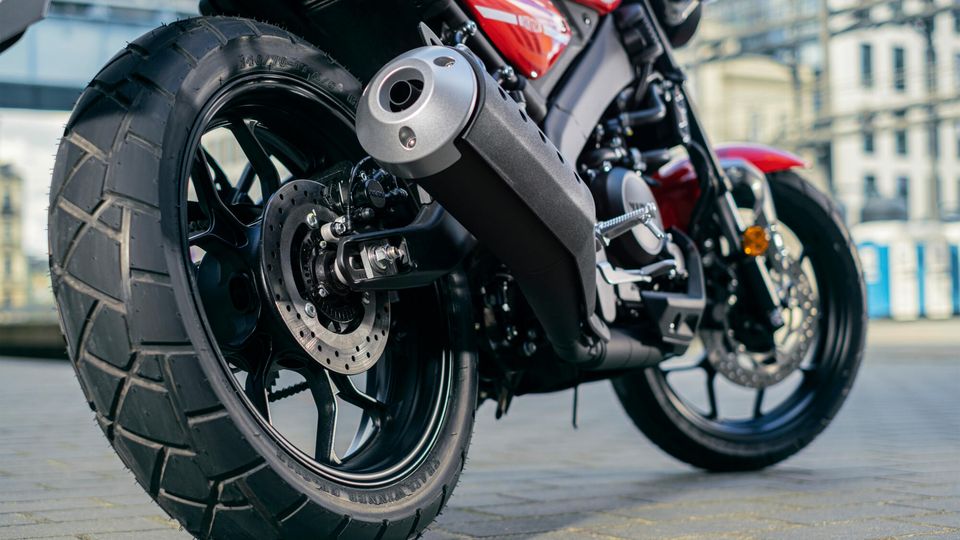 Yamaha's XSR 125 has a decent power-to-weight ratio