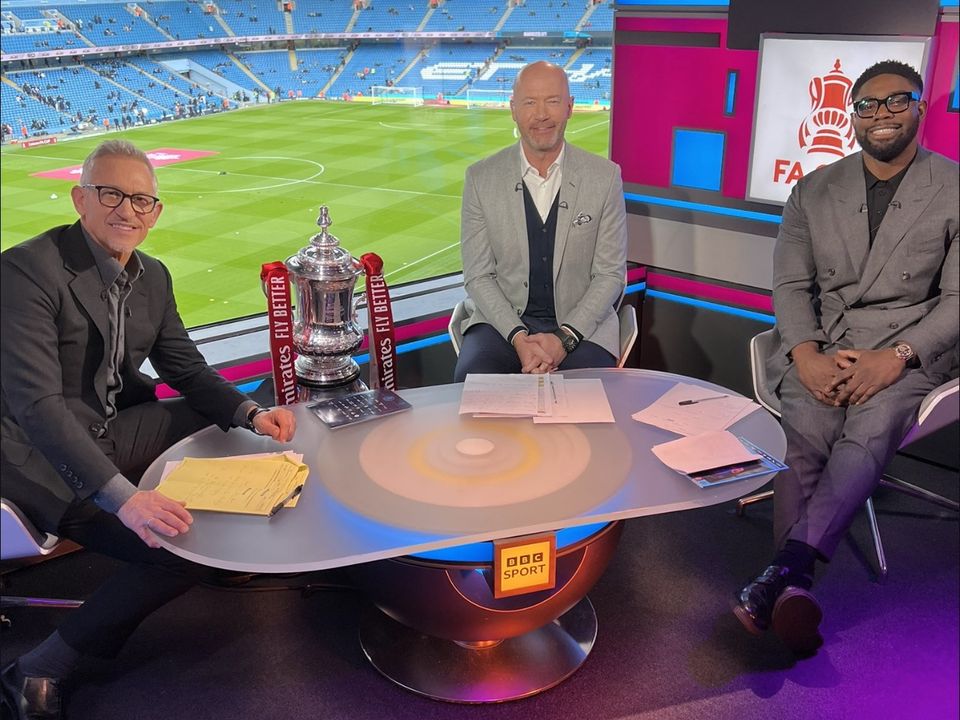 Gary Lineker back in his role as Match of the Day host (Twitter @GaryLineker)