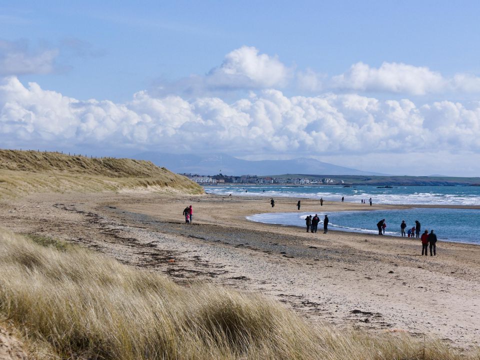 Rhosneigr village, Anglesey Wales. Photo: Chiringuitos