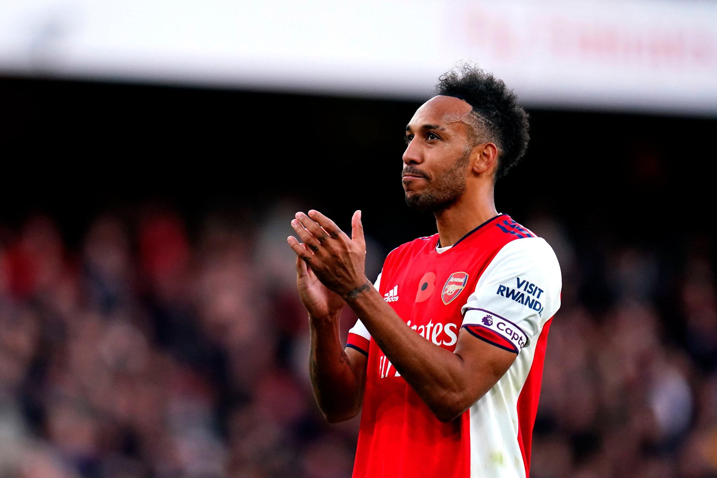 Pierre-Emerick Aubameyang stripped of Arsenal captaincy by Mikel Arteta  following latest disciplinary issue - The Short Fuse