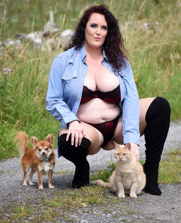 585px x 720px - Carla O'Connor: Ex-porn star at centre of Ballinrobe, Mayo asylum seeker  protest slams critics - SundayWorld.com
