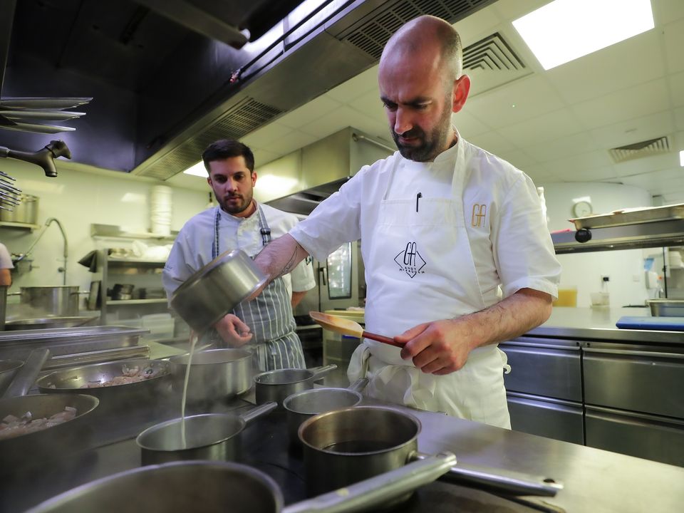New Castle chef survives first week in 'Hell's Kitchen
