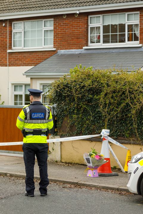 Gardai at the scene where the body of man in his 30s was found in house at Cartron, Sligo in ‘unexplained circumstances’ Photo: James Connolly