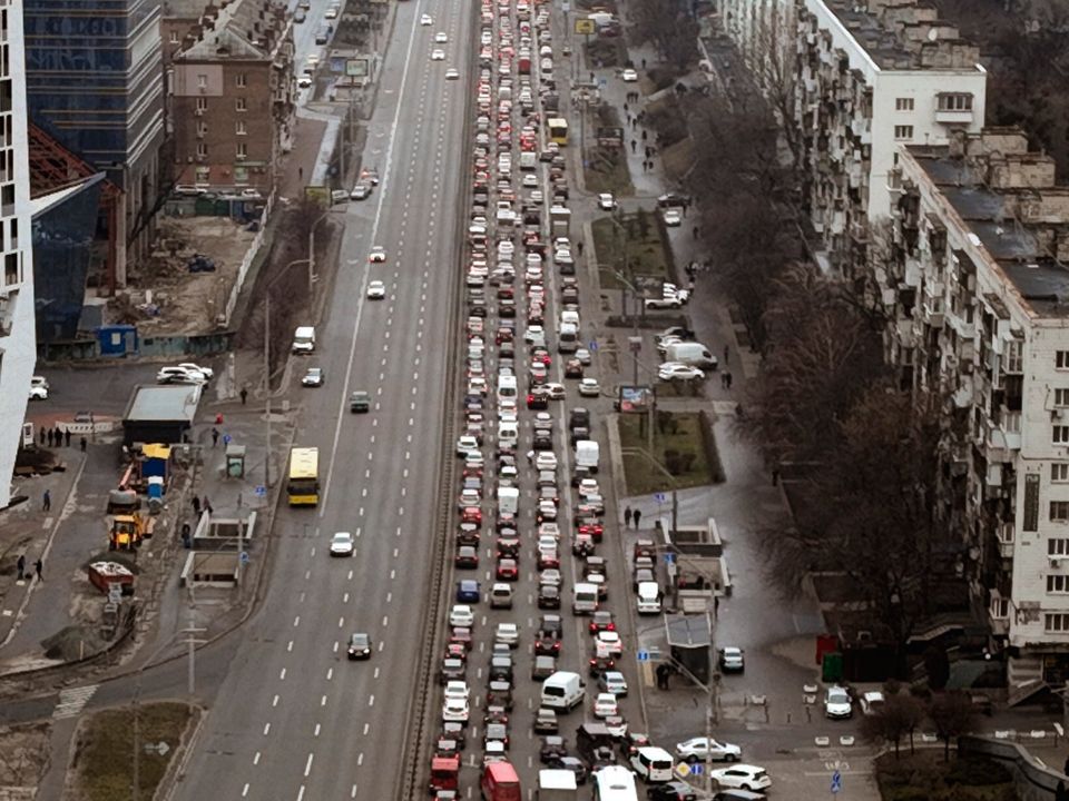 People fleeing Kyiv, where the Mayo 'citizen journalist' flew in to ahead of the Russian invasion