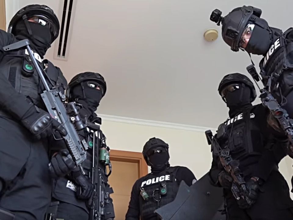 Armed Dutch cops raid the home of Ridouan Taghi