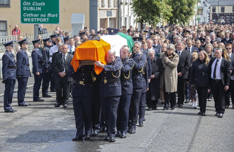 Huge crowds turned out to pay tribute to Det Gda Horkan during his funeral in Charlestown, Co. Mayo