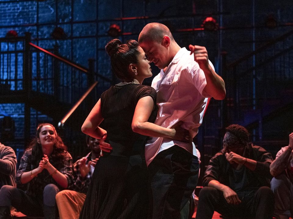 Salma and Channing in the movie