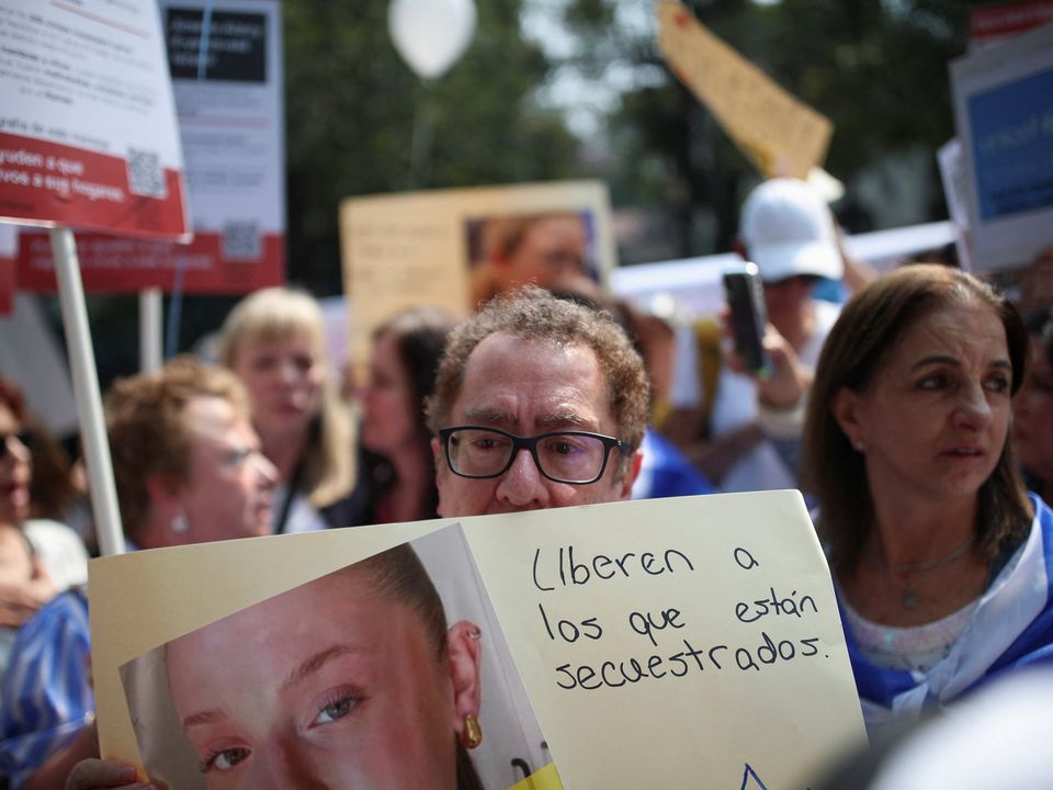 Israeli residents and Mexicans with family members living in Israel, protest for the release of children kidnapped by Hamas gunmen on October 7 and taken to Gaza, outside the UNICEF offices, in Mexico City, Mexico November 21, 2023. REUTERS/Henry Romero