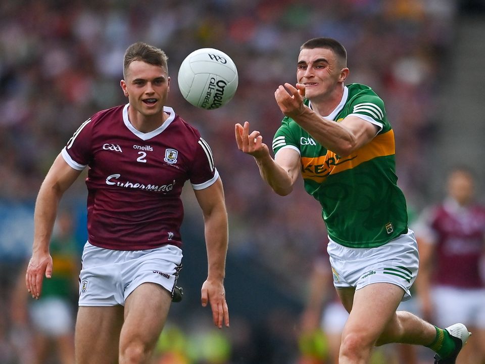 Seán O'Shea of Kerry in action against Liam Silke of Galway, pictured in last year's All-Ireland final, will do battle again. Photo: Brendan Moran/Sportsfile
